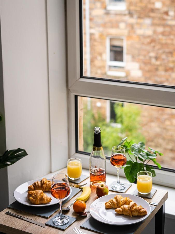 Cheerful 2 Bedroom Homely Apartment, Sleeps 6 Guest Comfy, 3X Double Bed, Parking, Free Wifi, Suitable For Business, Leisure Guest,Glasgow, Glasgow West End, Near City Centre Εξωτερικό φωτογραφία